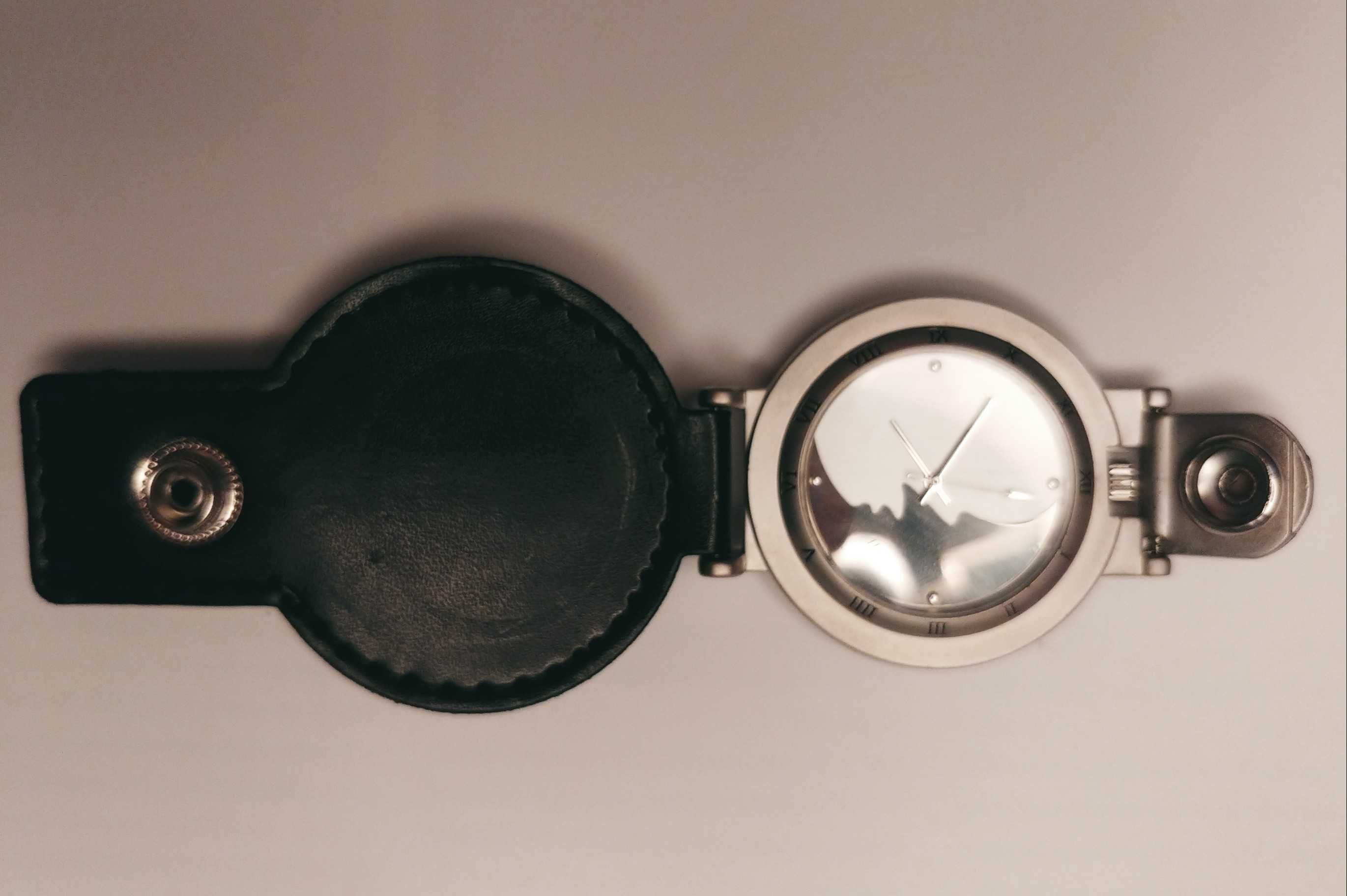 Zegarek męski  vintage  z etui i baterią, na prezent