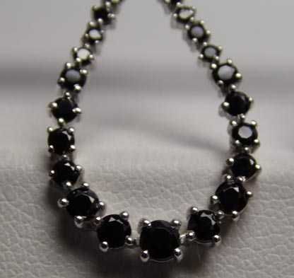 Srebrne wiszące kolczyki łezki czarne cyrkonie sztyfty