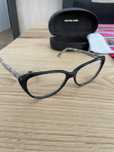 Etui na okulary Michael Kors i okulary