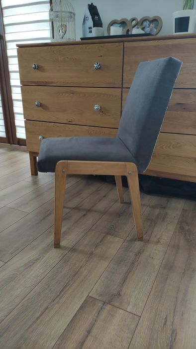 Krzeslo krzesla tapicerowane model Aga