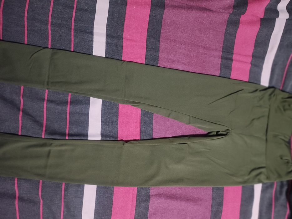 Продам женские лосины новые