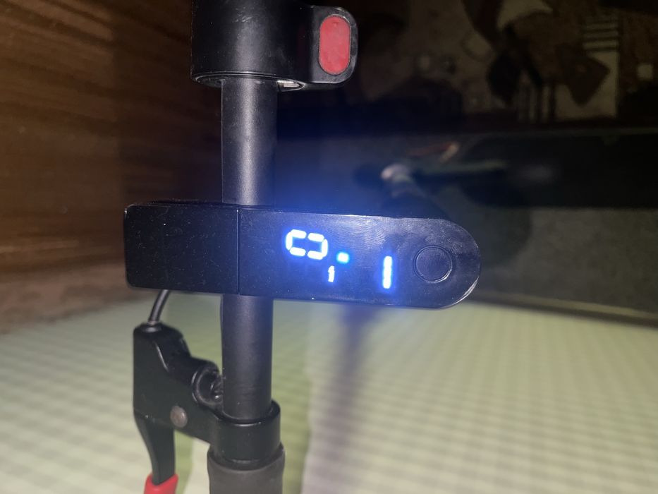 Продаю рабочий самокат Mi Scooter Pro 2
