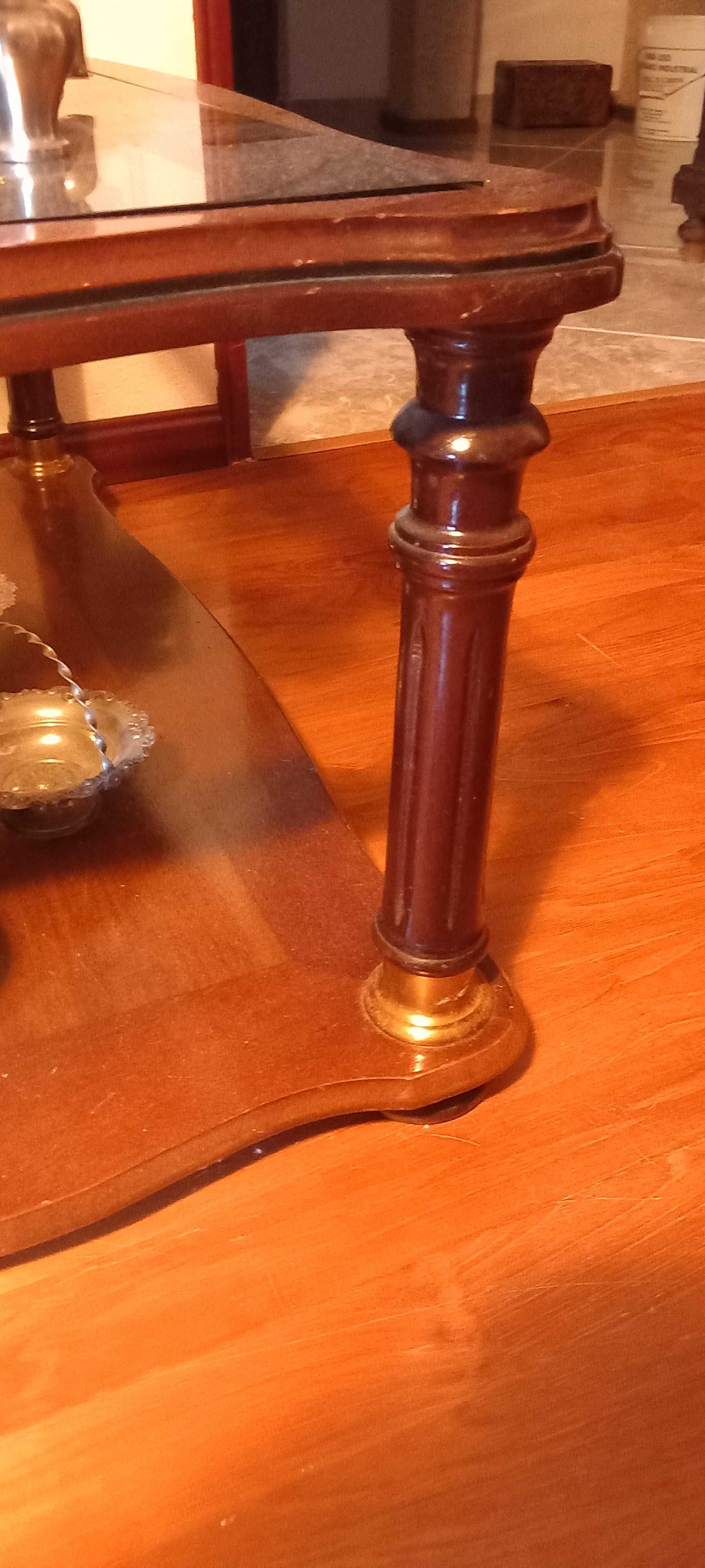Mesa de apoio em madeira maciça com tampo em vidro