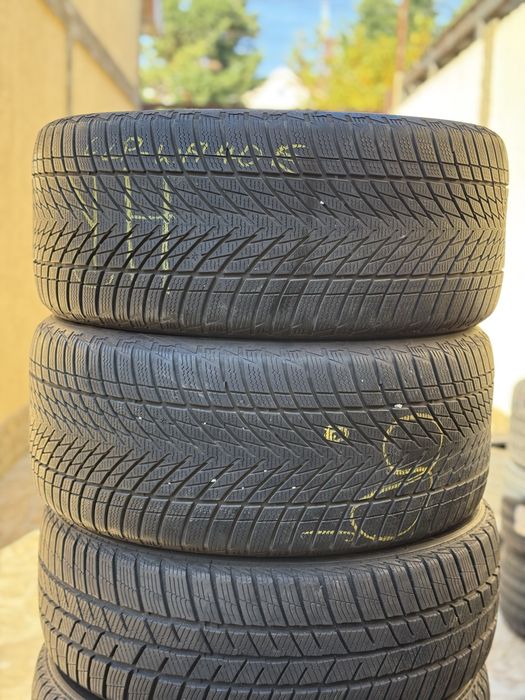 Шини зимові 255/40/18 Goodyear UltraGrip Performance 3