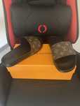Louis Vuitton Chinelos NOVOS tam40