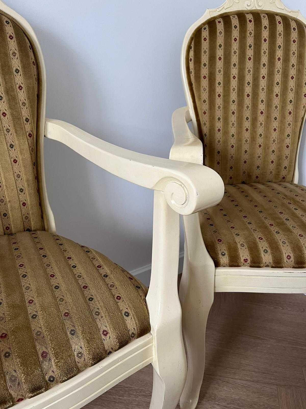 fotele ludwikowskie - piękne eleganckie