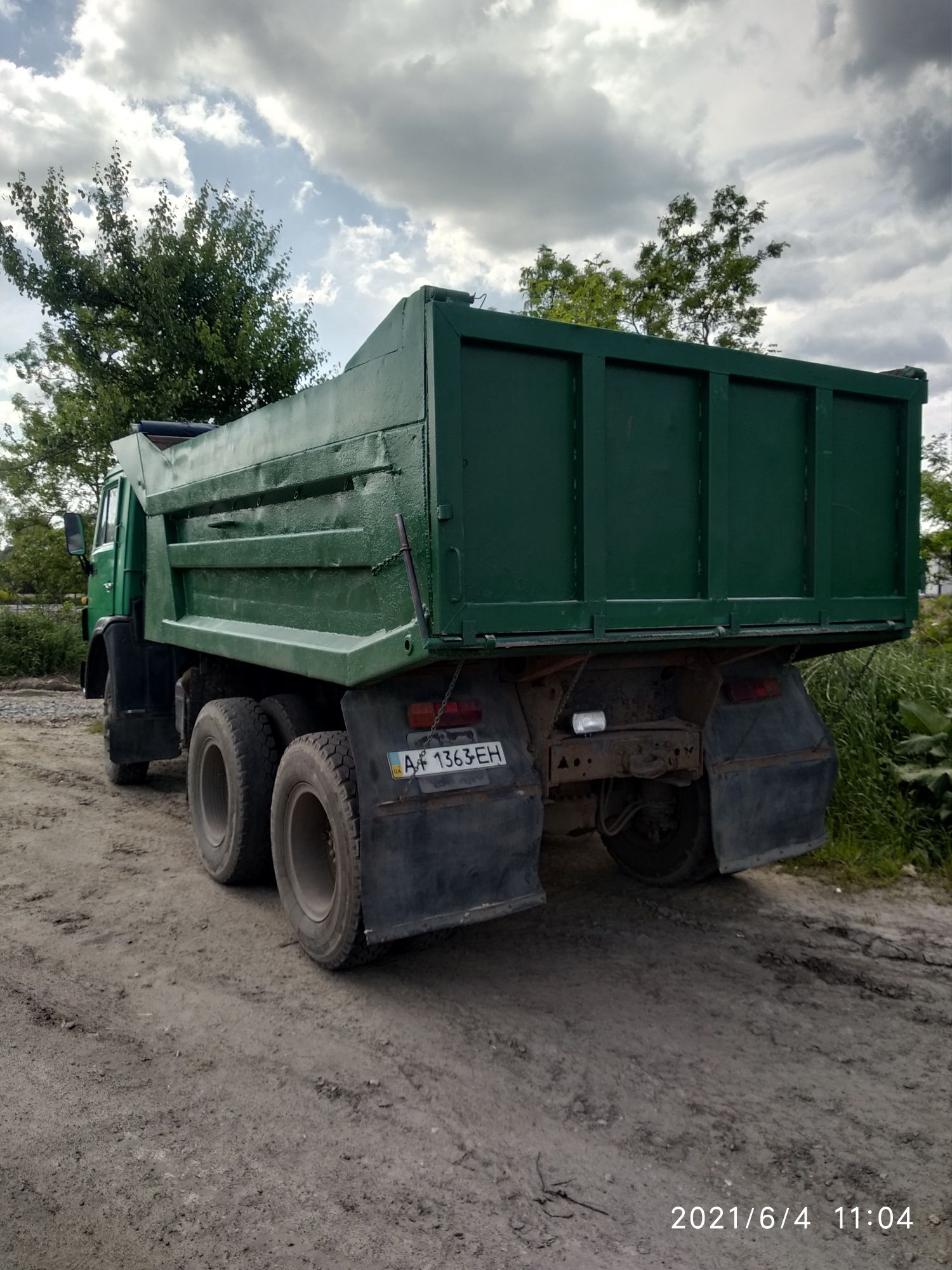 Вывоз бытового и строймусора.Доставка щебень песок чернозем КамАЗ 10т.