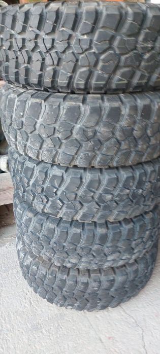 BFGoodrich MUD Terrain T/A KM3 255/75 R17 111/108Q 10PR  M+S  POR
