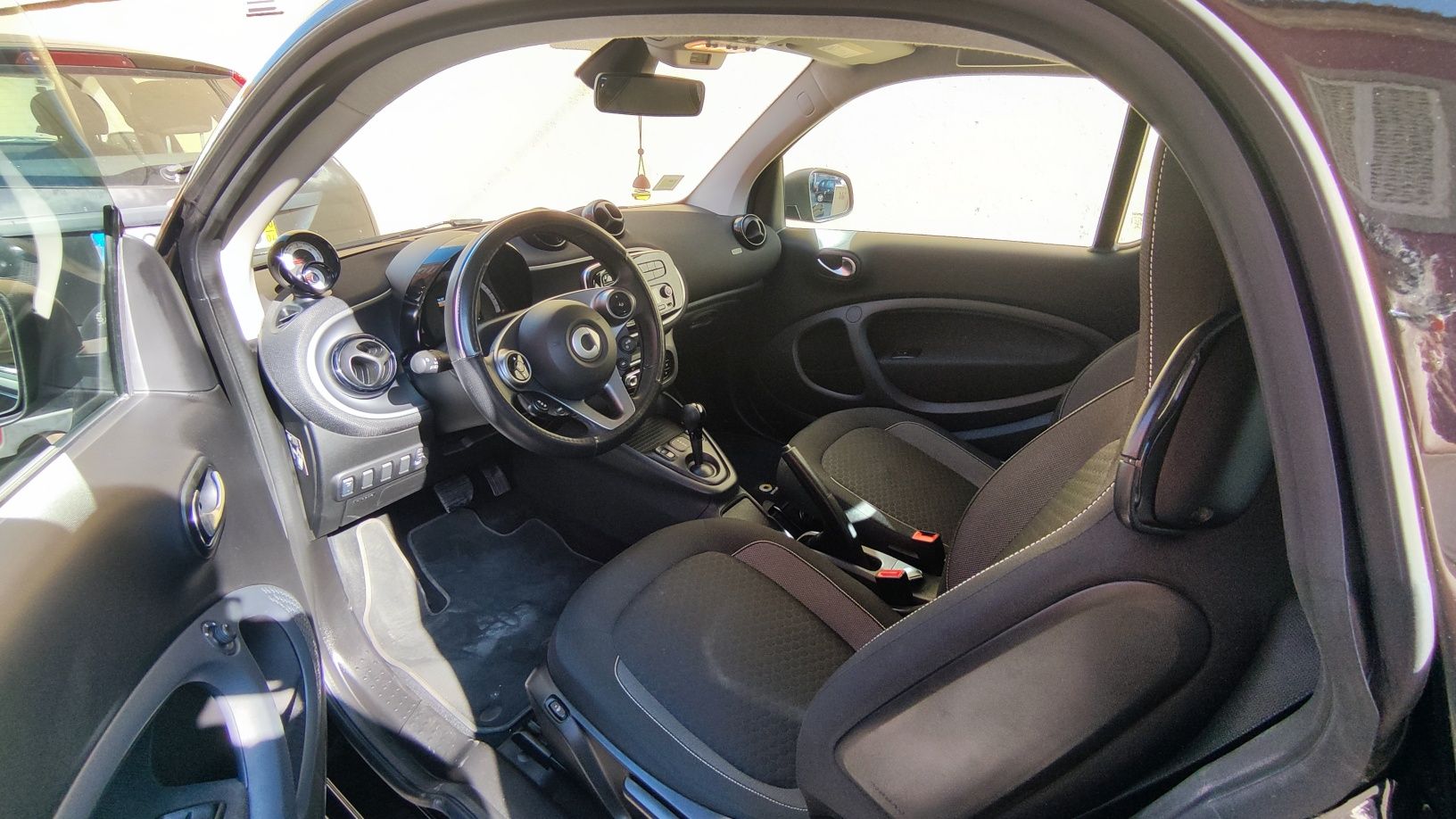 Smart EQ fortwo coupe 2020 eletrico
