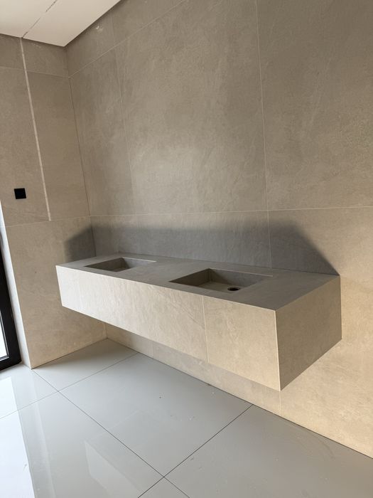 Umywalka z plytek , gresu