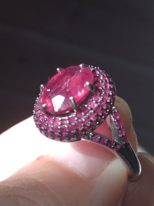 Pierścionek srebrny z naturalnym Rubinem 9*7 mm