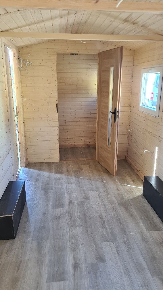 Przyczepa kempingowa domek Tinę hause domek tine haus