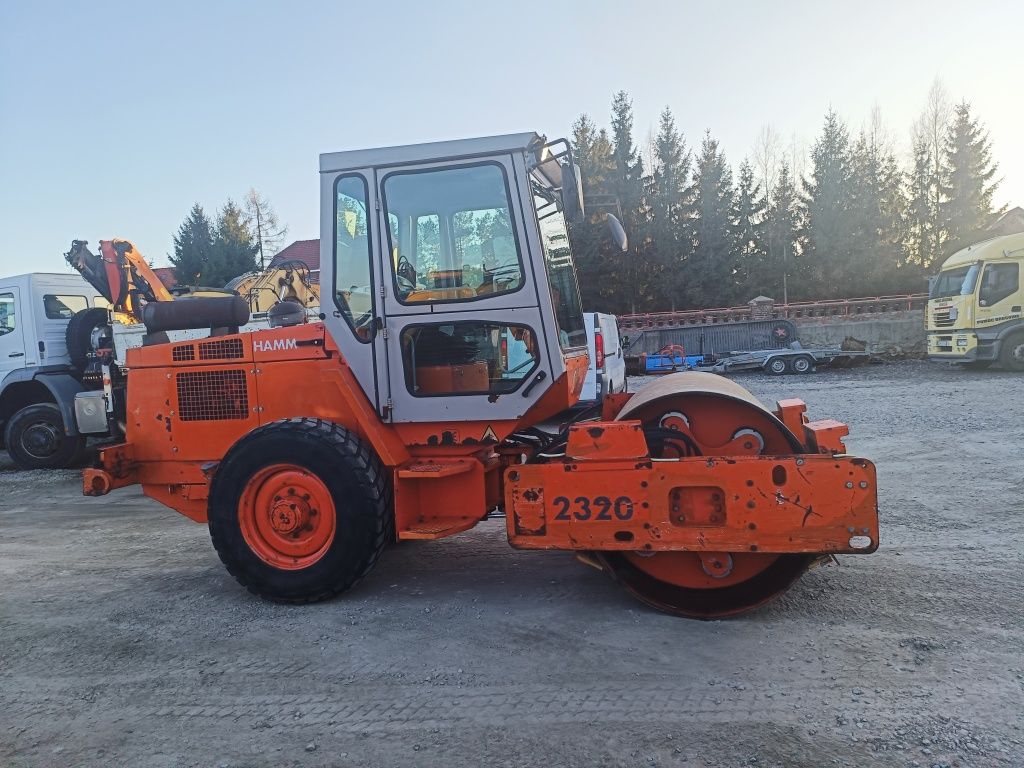 Walec drogowy Hamm 2320 bomag dynapac guma stal