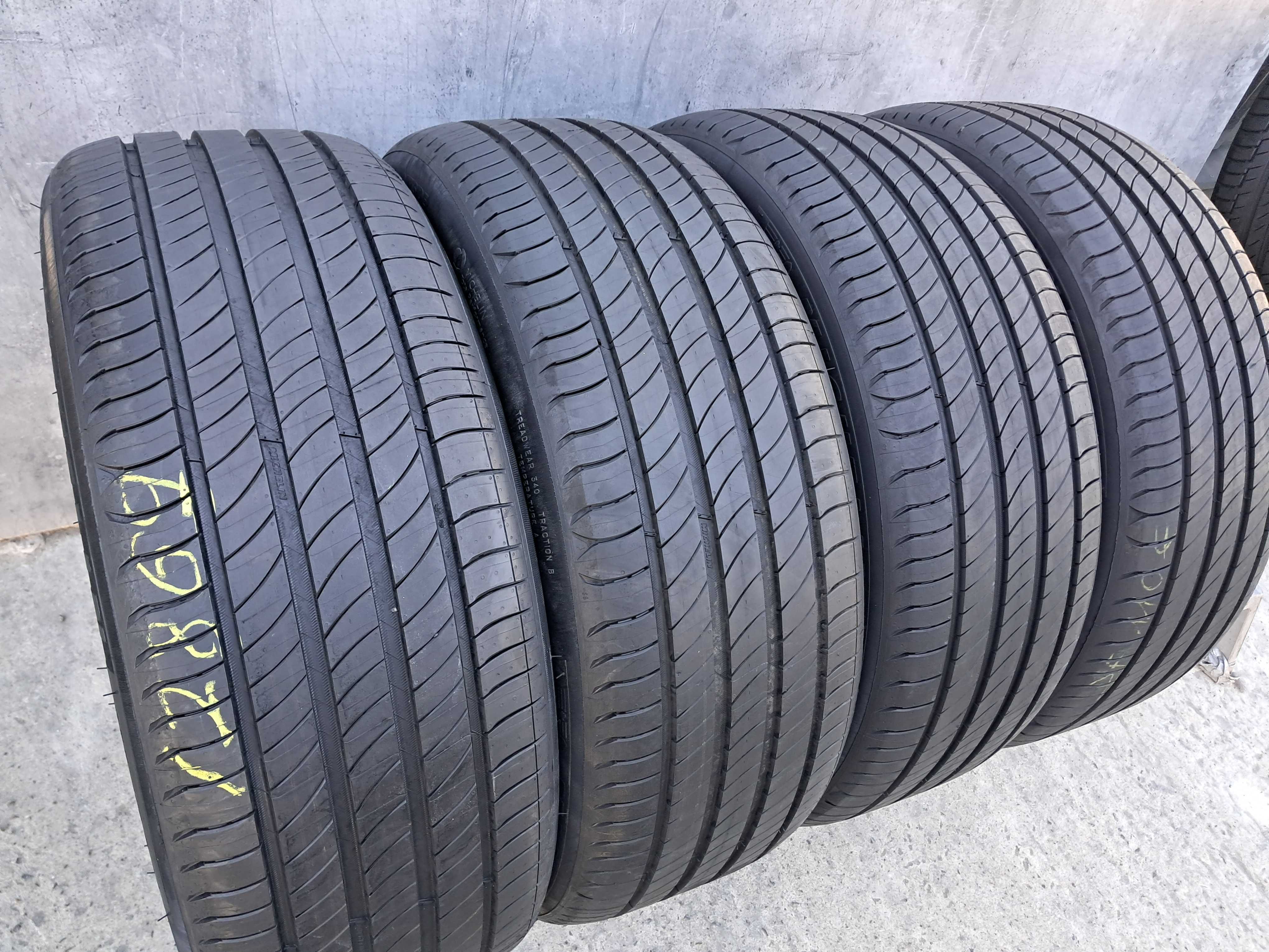 Резина літня, 99%, Michelin Primacy 4 255\45 R20 (арт.12869)
