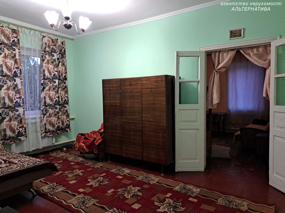 1/2 будинку, 70м2. Побут техніка, меблі. Заїзд для авто. р-н 10 школи