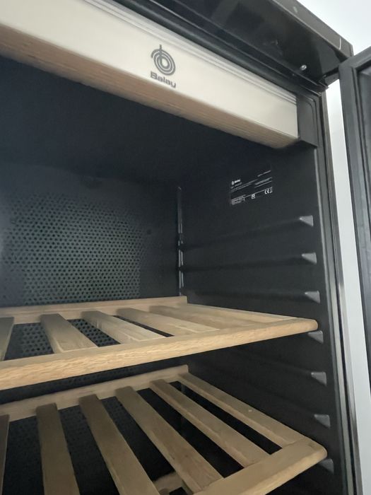Refrigerador de garrafas (balay)