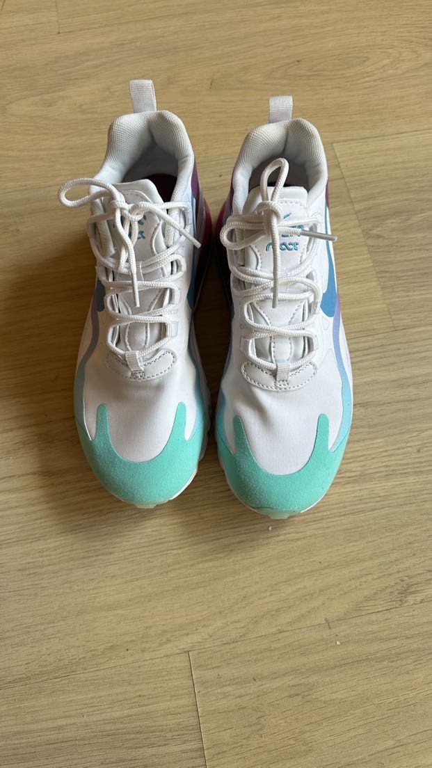 Nike Air Max 270 React