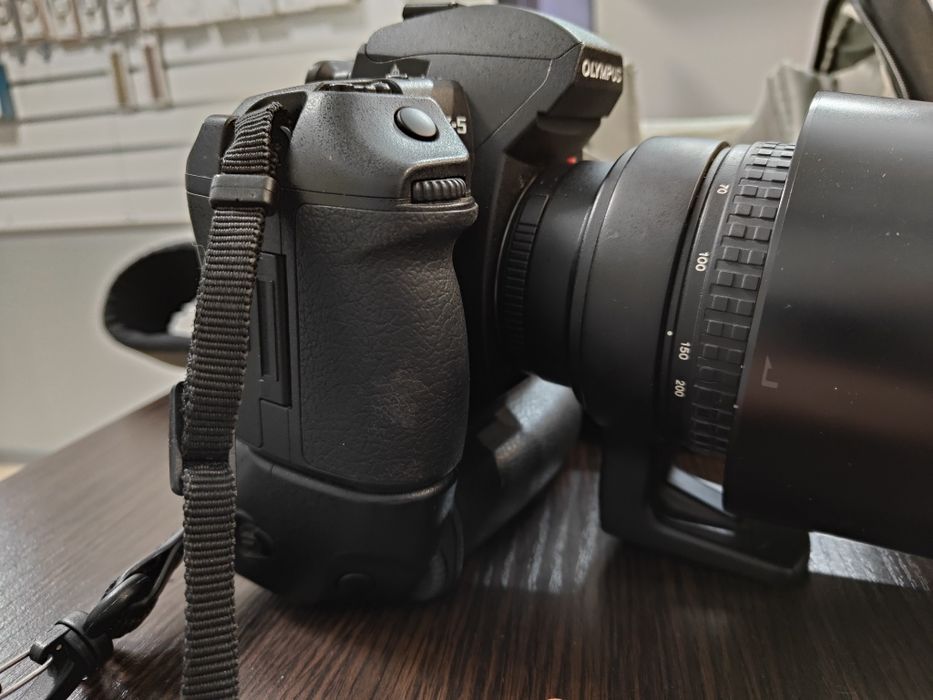Olympus E5 BODY в хорошем состоянии