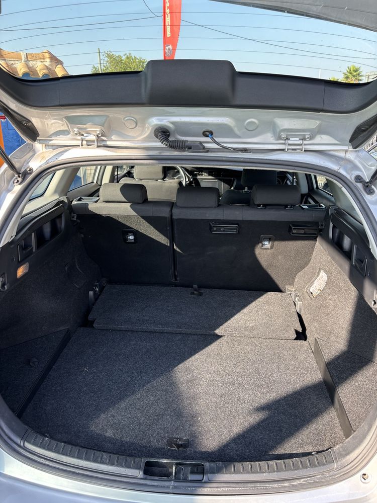 Toyota Auris Touring Sports Hybrid