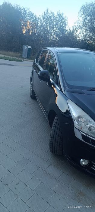 Пежо 5008 Pegouet 5008