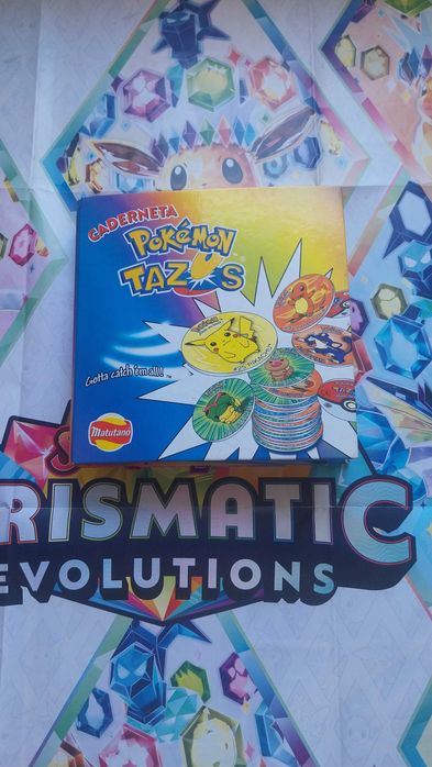 Tazos pokemon caderneta mais 3 coleções de tazos