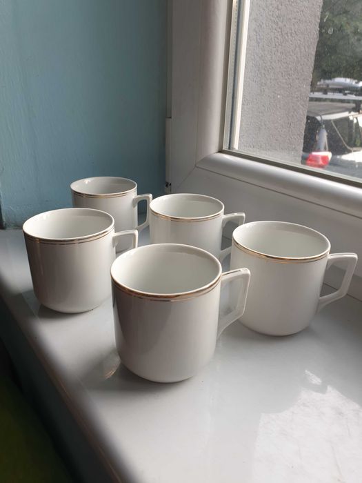 kubki ze złoceniem 5 sztuk lata 70.