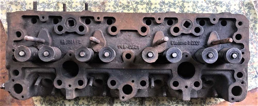 Головка блока циліндрів із клапанами ЗІЛ 130 -ММЗ - 554