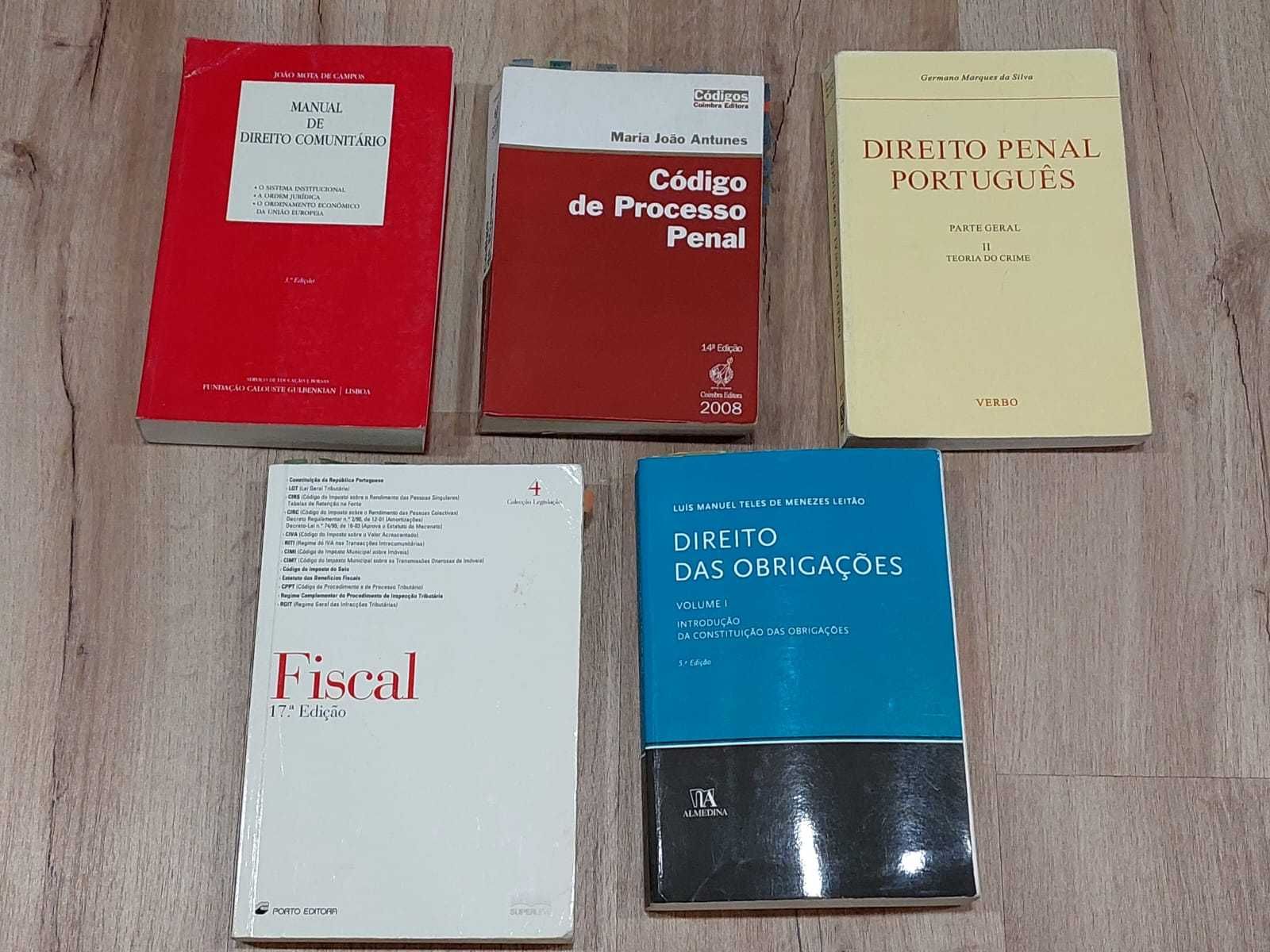 Varios livros de Direito