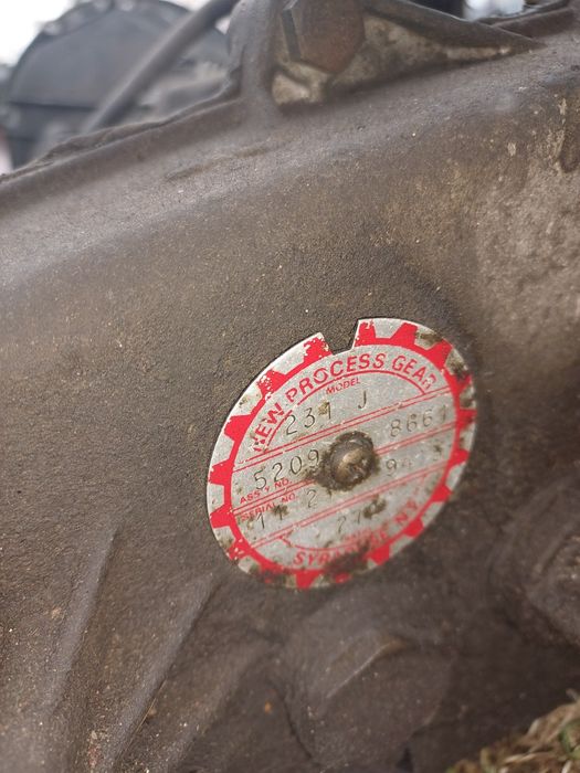 Wybierak skrzyni biegow manual 231J  Jeep Cherokee Xj 2.5td glowica