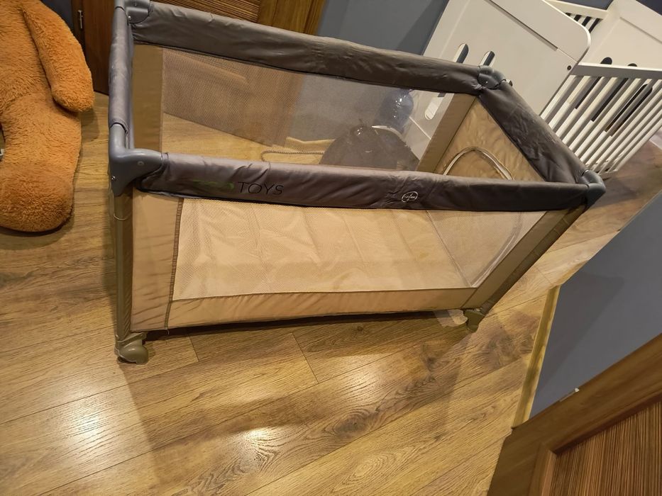 Łóżeczko w super stanie