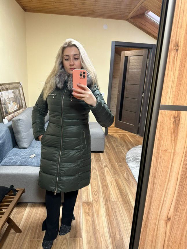 Продам гарний жіночий зимовий пуховик!