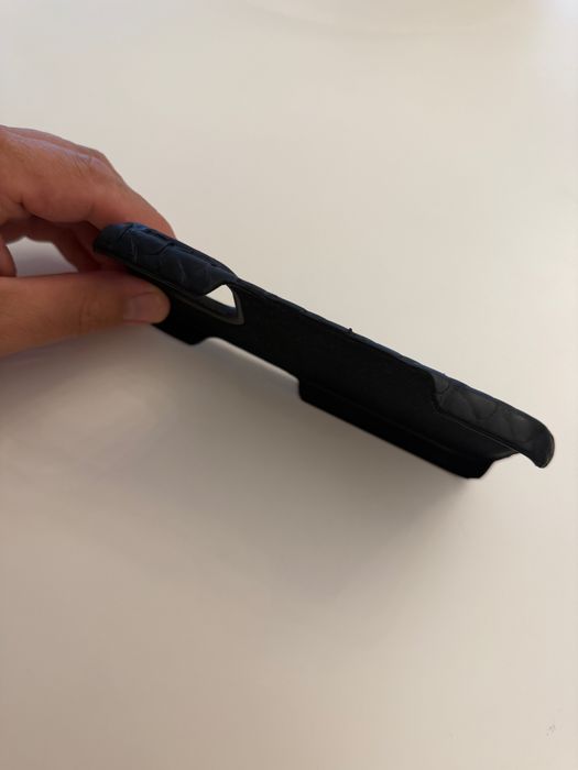 Чехол Stefano Ricci на IPhone 16 pro из кожи питона!