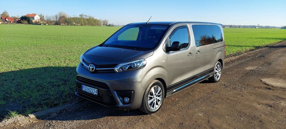Toyota Proace Verso niemal nowe Proace Verso VIP 21.475km 2.0d 177KM automat max wyposaż
