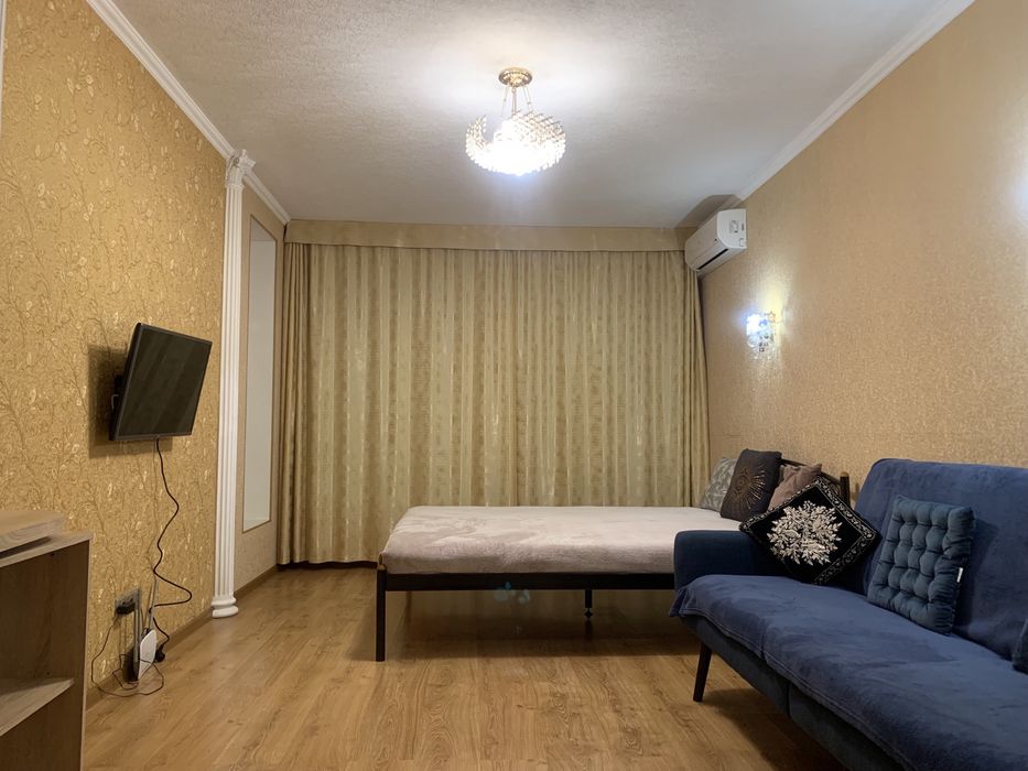 Видова затишна 1 к. Русанівка м. Лівобережна МВЦ Ентузіастів 13. 5 Видова затишна 1 к. Русанівка м. Лівобережна МВЦ Ентузіастів 13