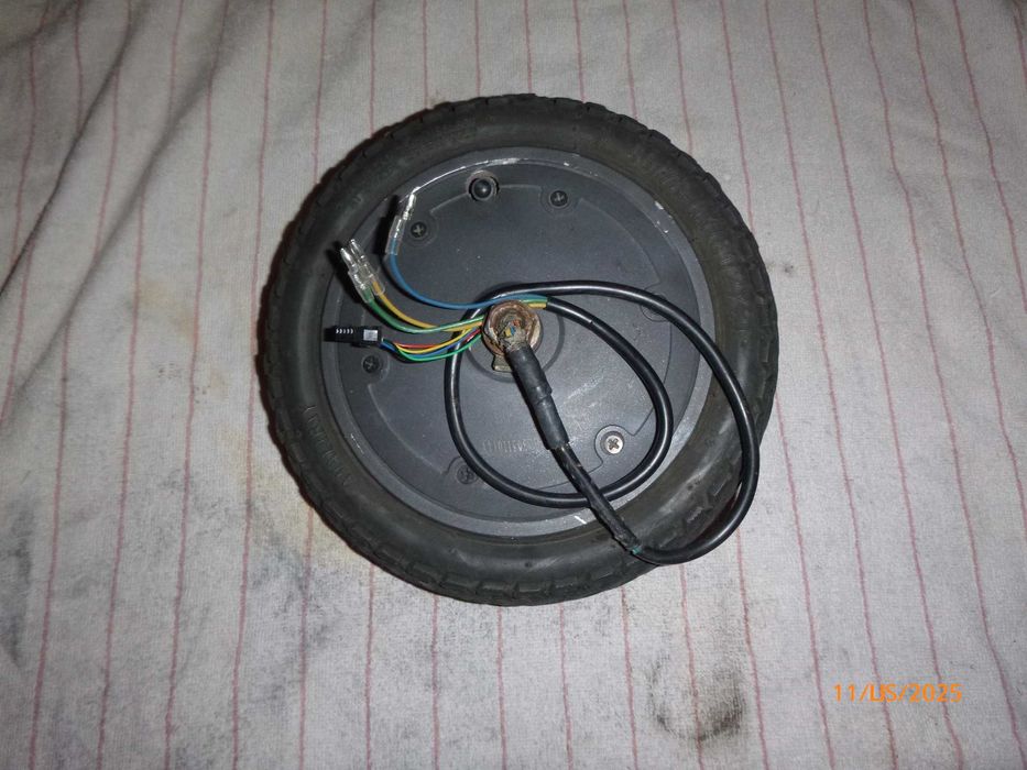 Hulajnoga Elektryczna Ducatti pro I evo Silnik ,kolo z pompowaną oponą