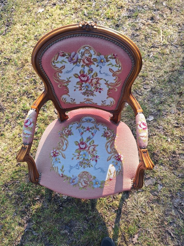 Krzesło w stylu Ludwikowskim
