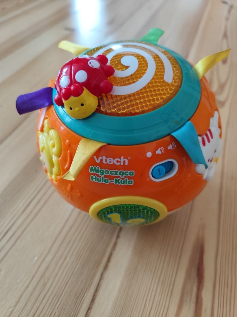 Zabawka migoczącą kula hula do raczkowania interaktywna 
Vtech migoczą