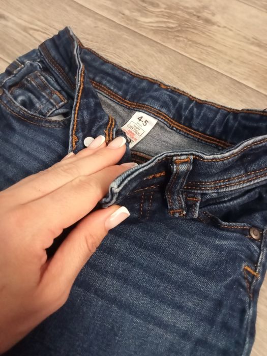 Джинси на хлопчика 4 роки 2пари