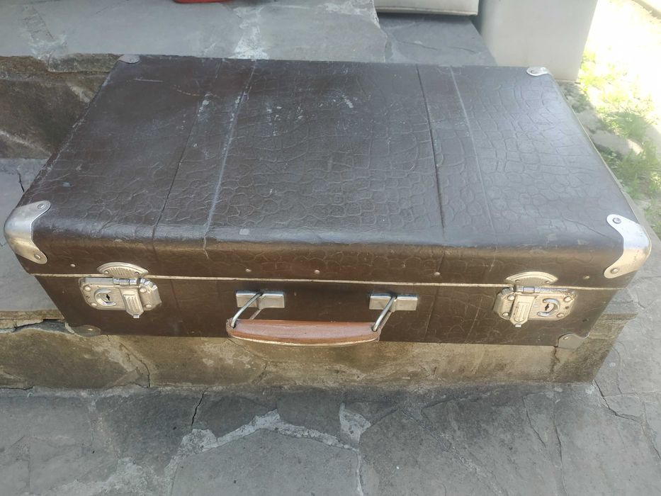 Чемодан отечественного производства