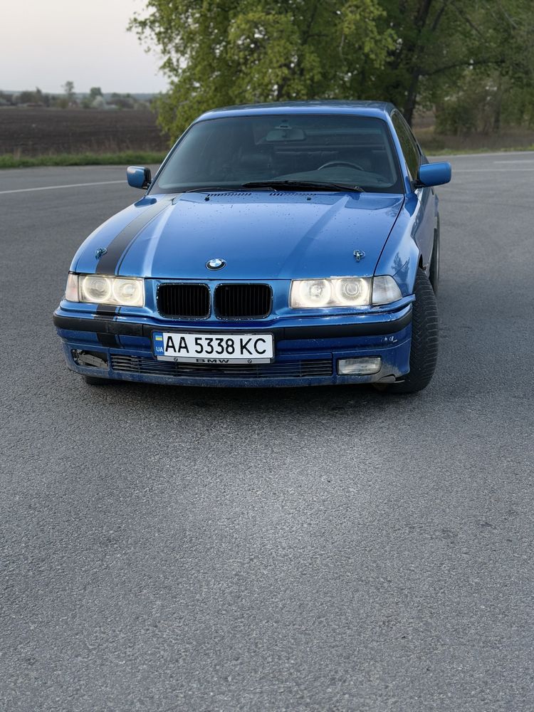 Продам BMW e36 320