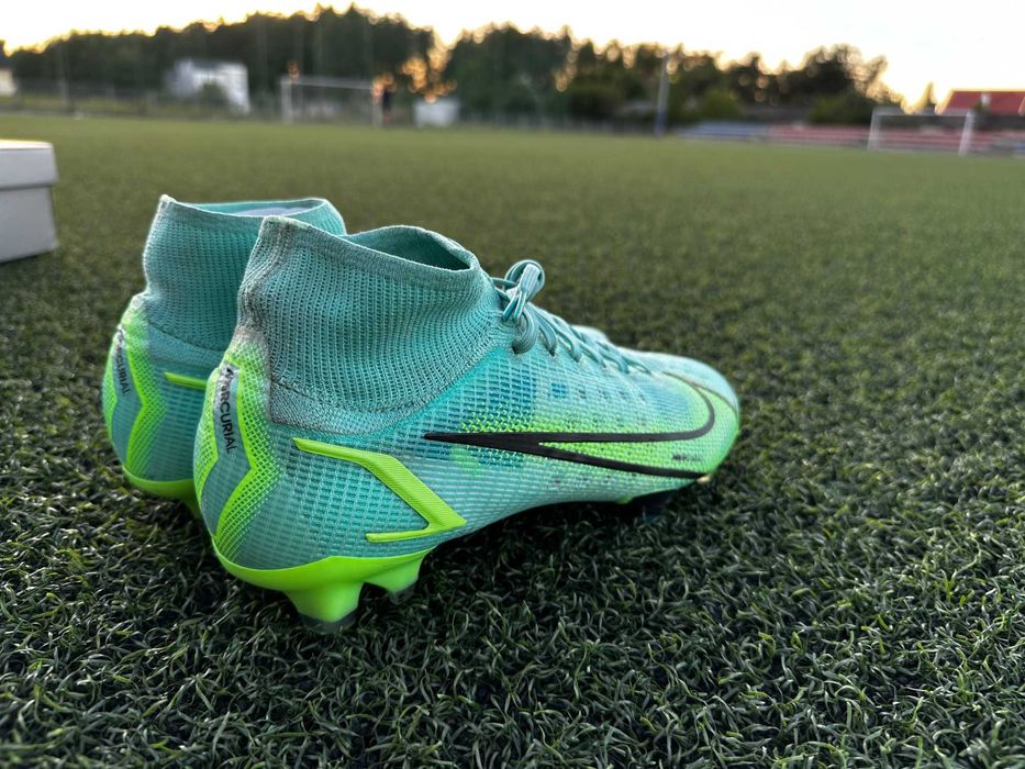 Nike Mercurial Superfly 8 Elite FG