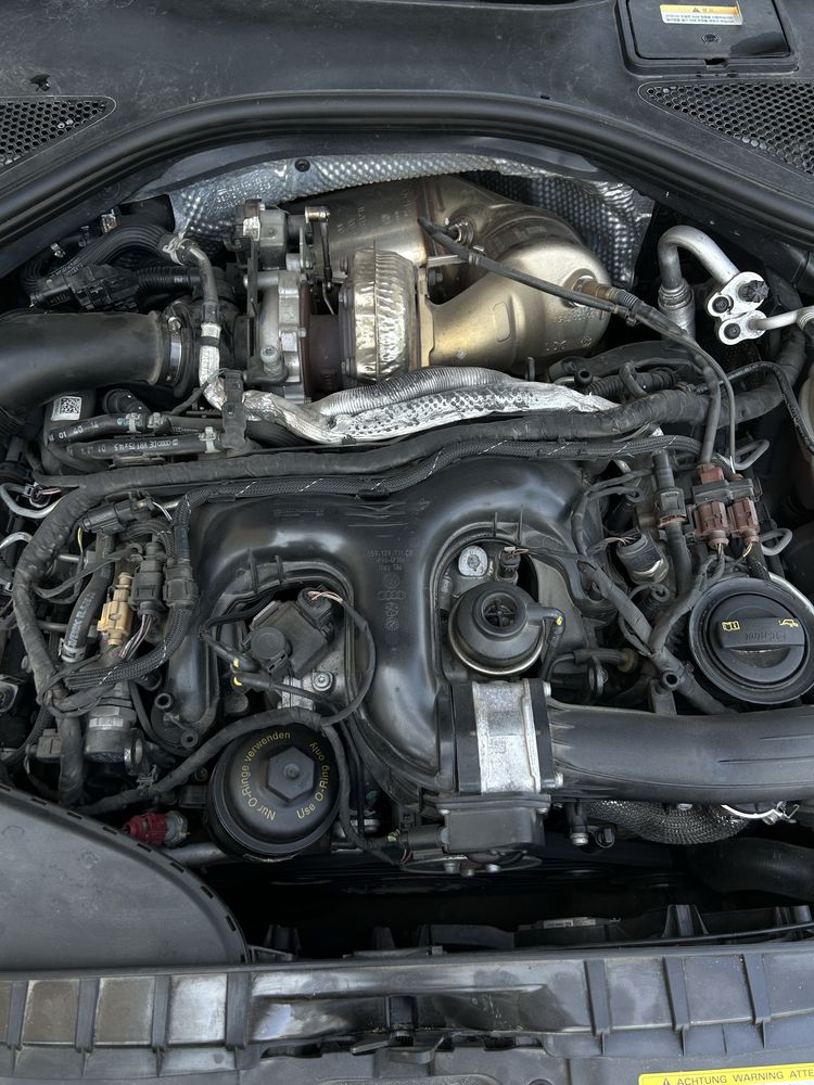 Audi a6c7 2014 3.0TDI quattro (торг біля капоту)