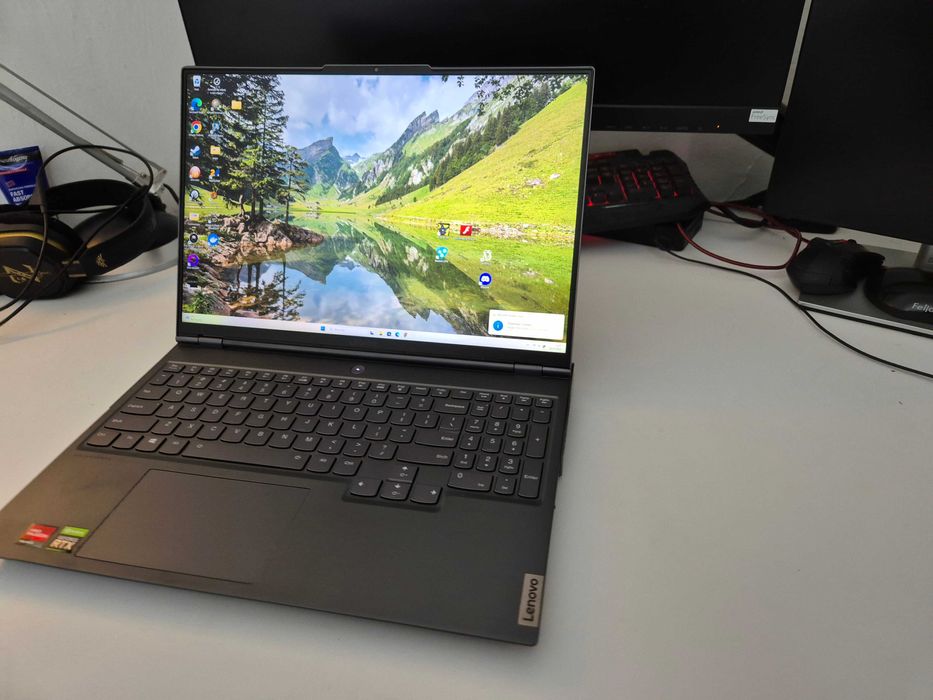 Lenovo Legion 7 16 RTX3070 Ryzen 7 5800H 16gb RAM