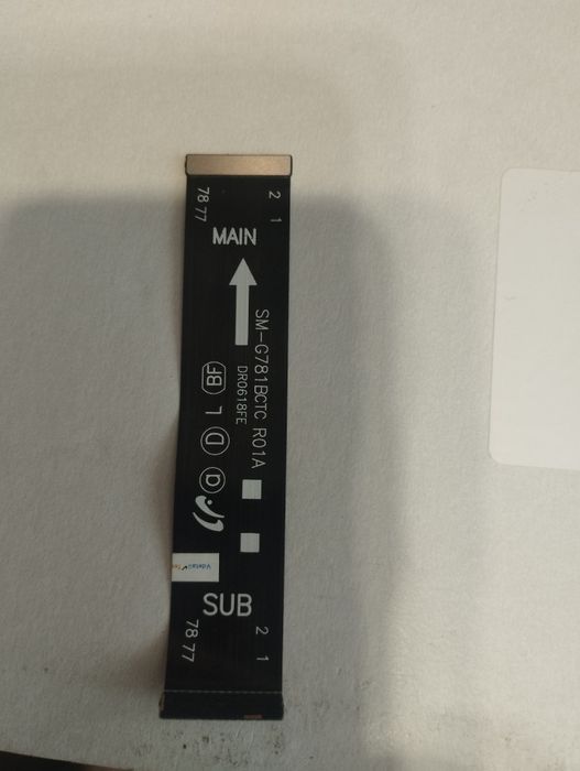 Єкрани та шлейф на SAMSUNG