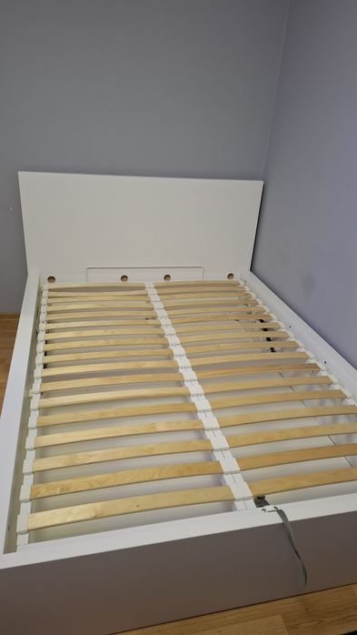 Łóżko białe (cena do negocjacji)