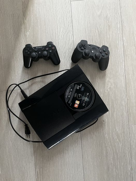 Konsola PS3 12gb + pad