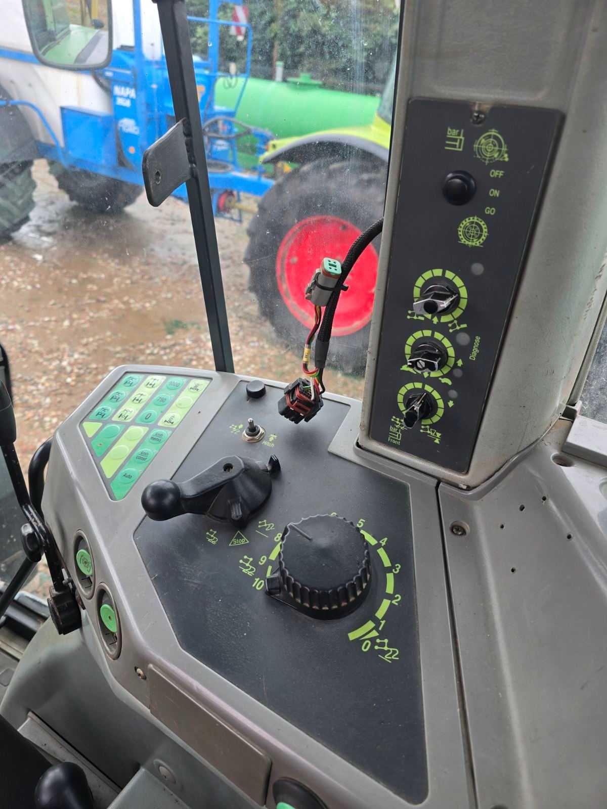 Fendt 824 Favorit pneumatyka tuz wom opony 70 %sprzedaż prywatnaBrutto