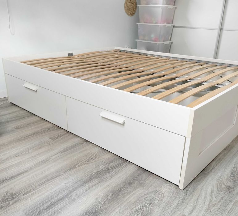 Vendo cama de casal IKEA com arrumação