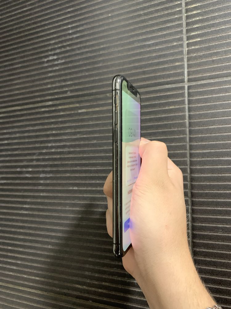 iPhone XS — Чёрный зверь с памятью, как у Лестера