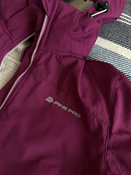 Жінлча трекінгова куртка Alpine pro